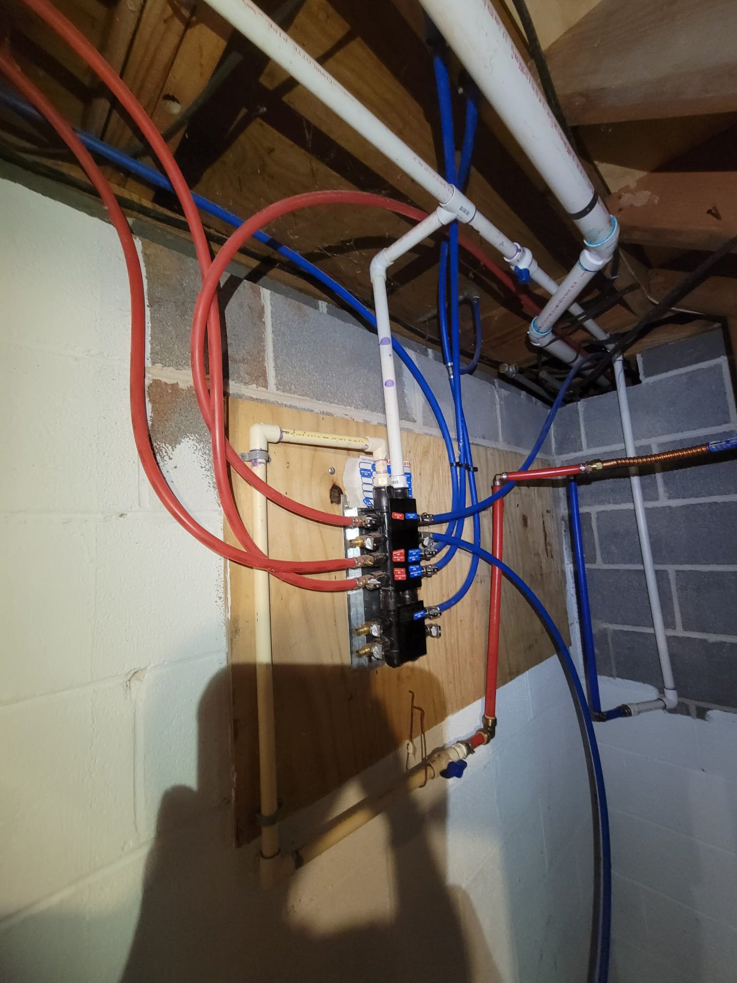 Modern PEX manifold installation for efficient water distribution