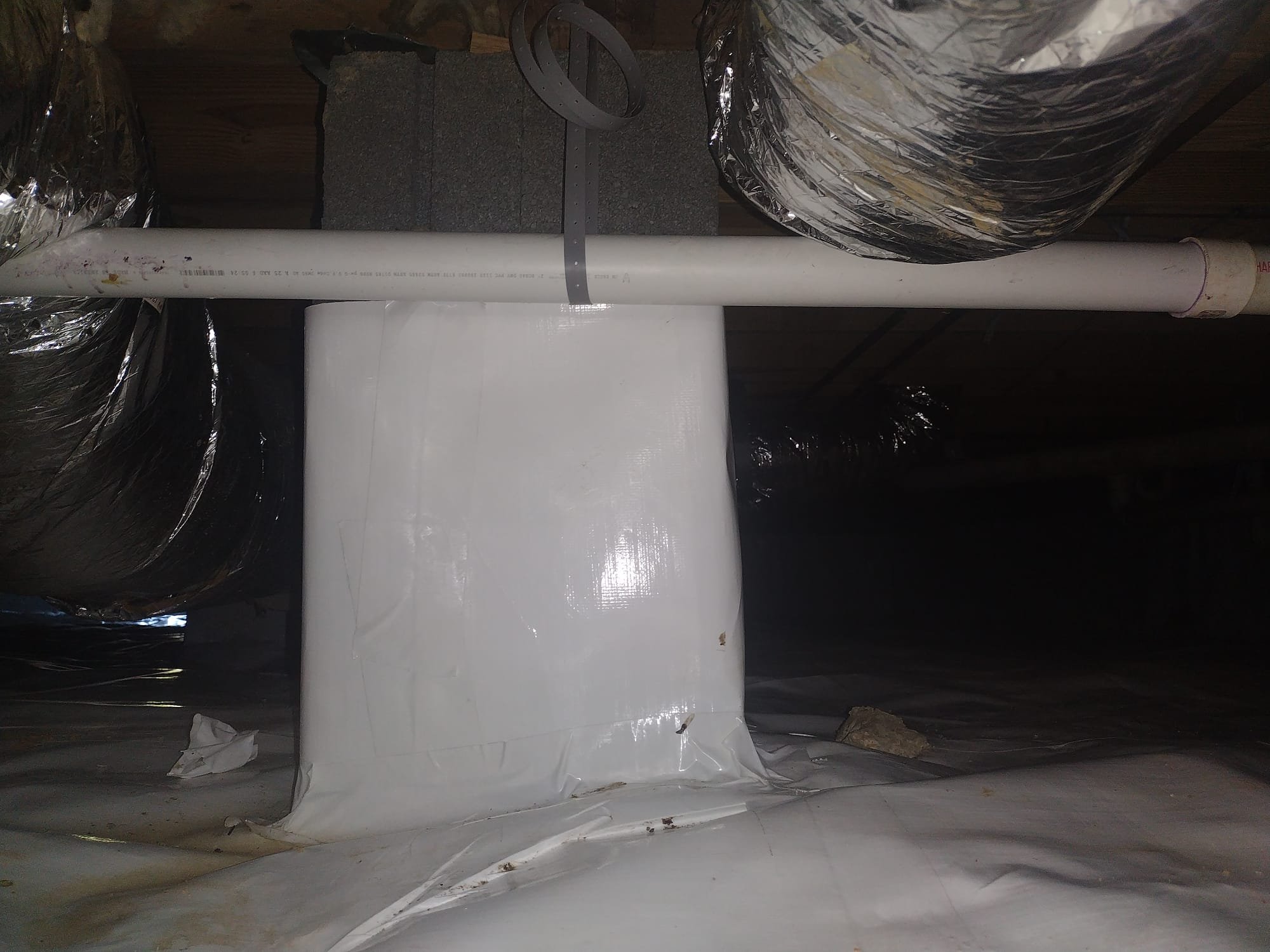 Encapsulated support post with fresh piping and vapor barrier
